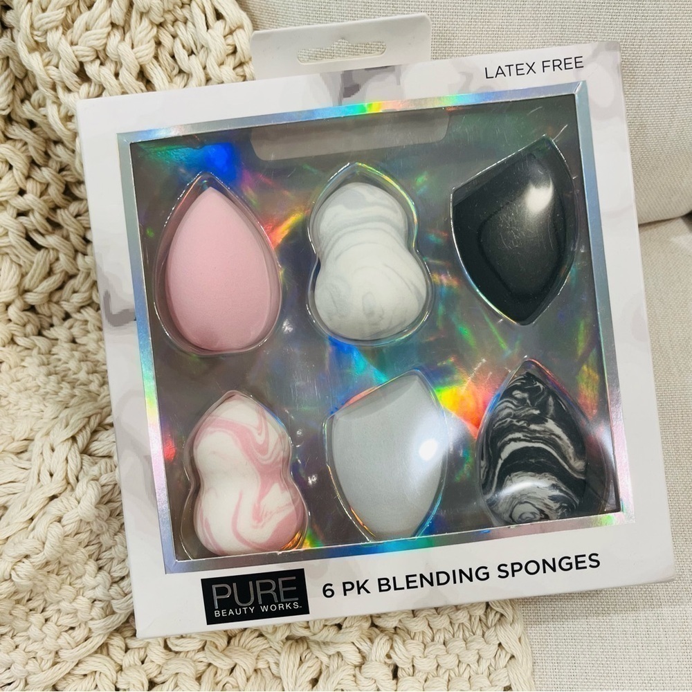 NEW Self Care Beauty Bundle | Beauty Sponge | Travel Makeup Bag | Eye Sheet Mask - Picture 4 of 13